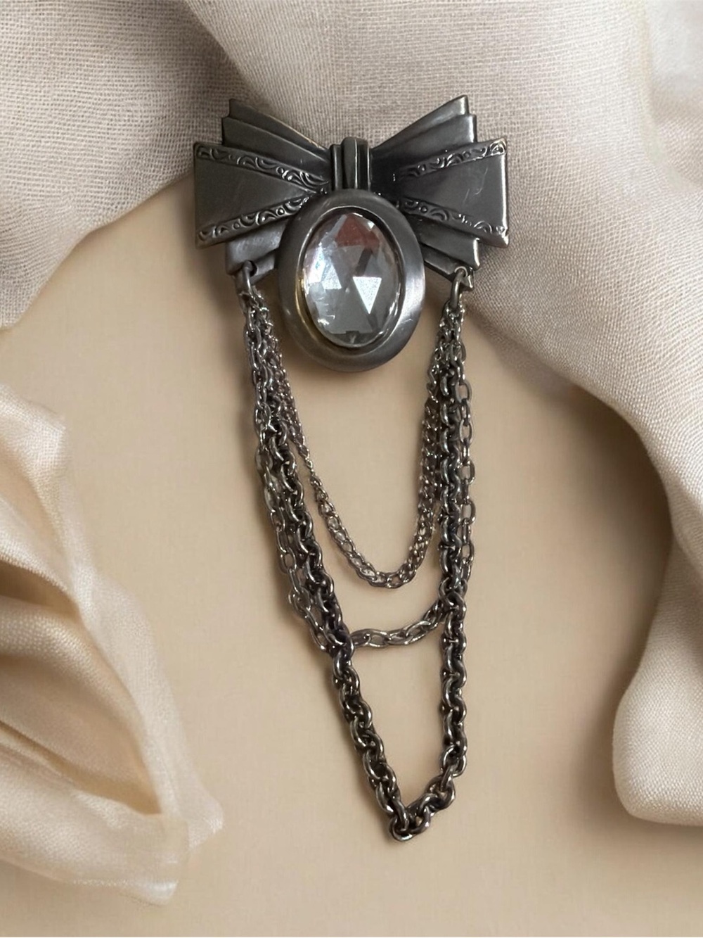 Vintage Bow Pendant Multi-Chain - Silver